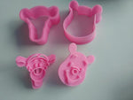 2Pcs/Set Hello Kitty Mickey Shape Cookie Mould Plastic Sugar Fondant Cake Mold Biscuit Cookie Cutters Cookie Tools